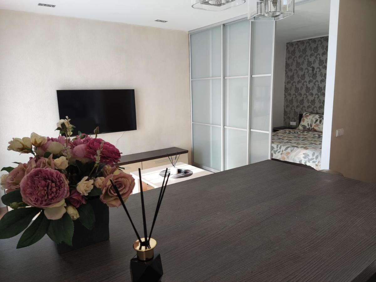 Nikoletos Apartamentai Panevėžys Eksteriør billede